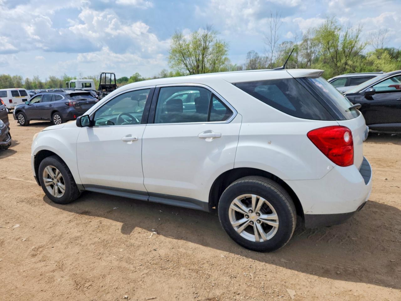 2014 Chevrolet Equinox Ls - zdjęcie 2