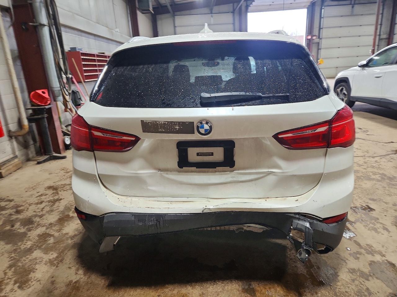 2017 BMW X1 xDrive28I - zdjęcie 6
