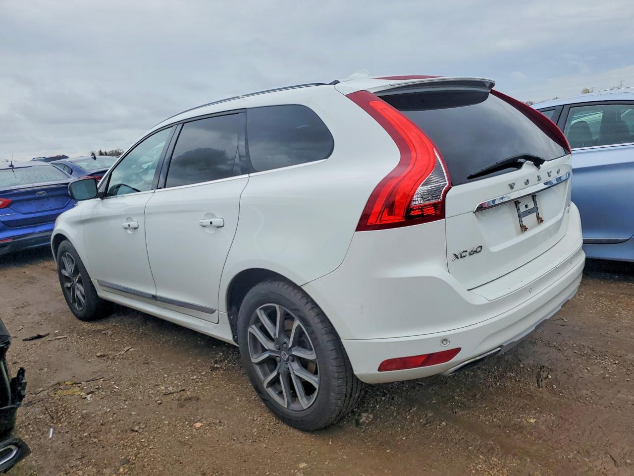 2016 Volvo Xc60 T6 Premier - zdjęcie 2