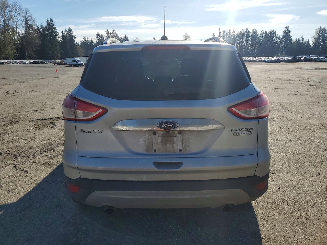 2015 Ford Escape Titanium - zdjęcie 6