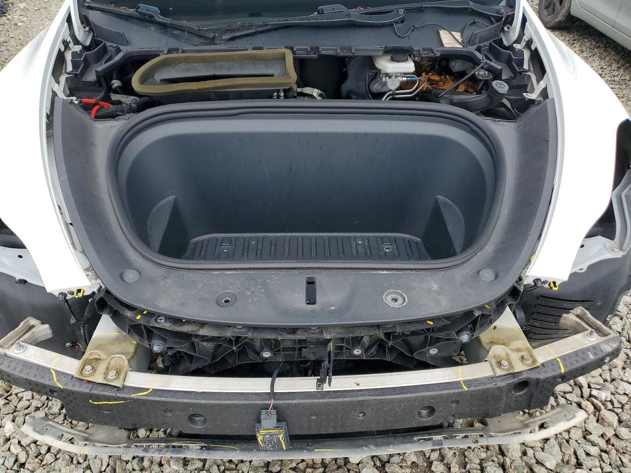 2020 Tesla Model Y - zdjęcie 12