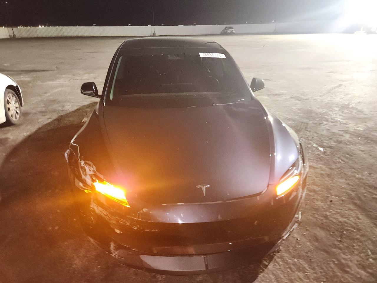 2024 Tesla Model 3 - zdjęcie 5