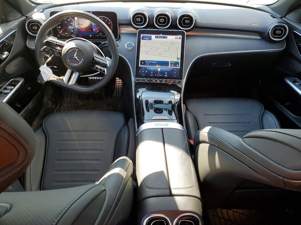 2024 Mercedes-Benz C 300 4Matic - zdjęcie 8