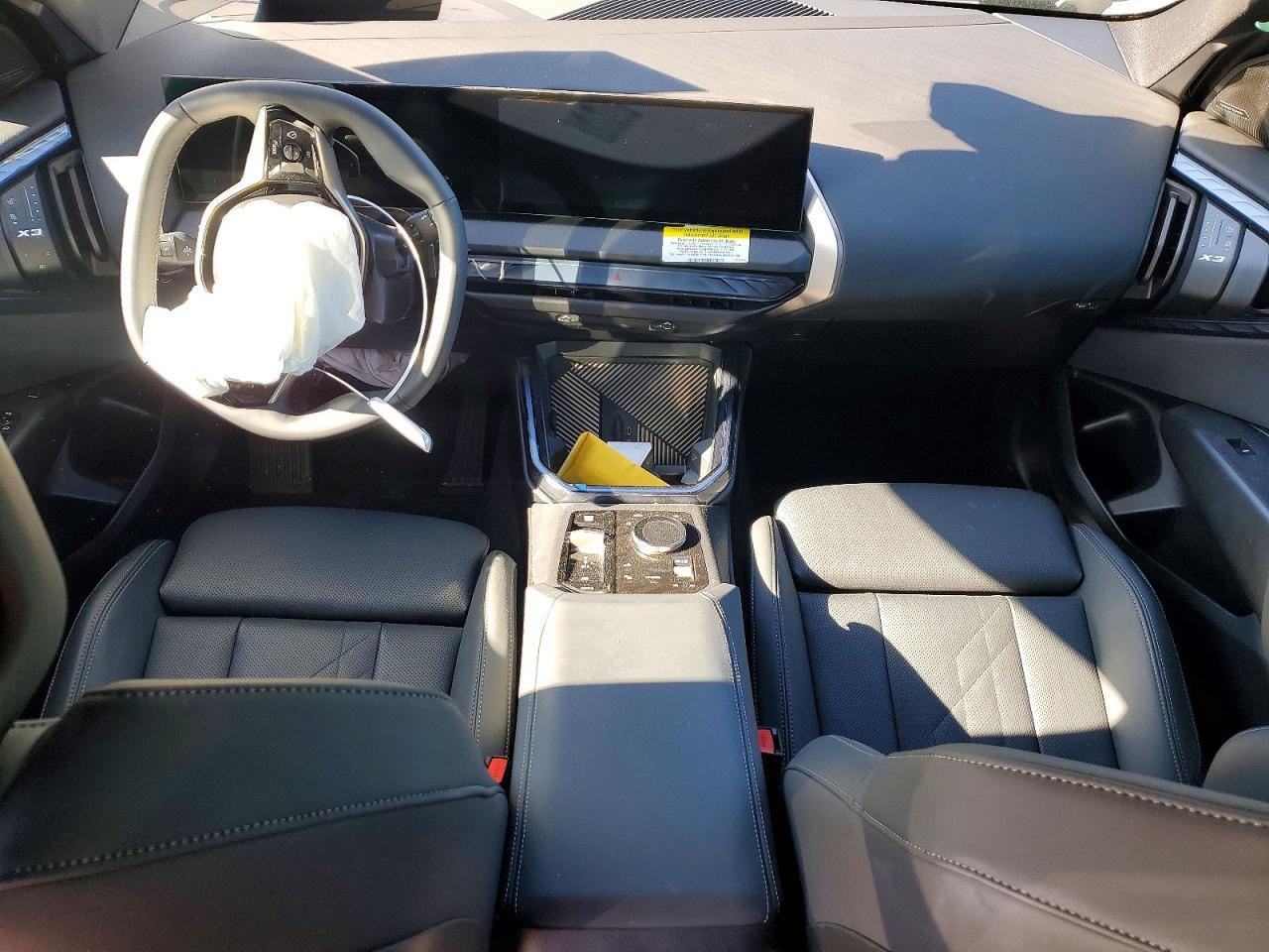2025 BMW X3 30 xDrive - zdjęcie 8