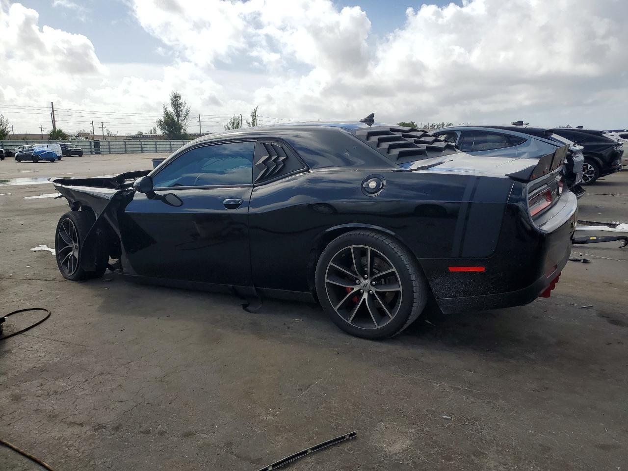 2019 Dodge Challenger R - zdjęcie 2