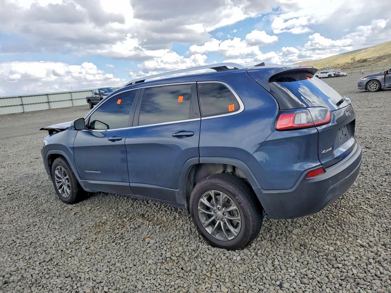 2020 Jeep Cherokee Latitude Plus - zdjęcie 2