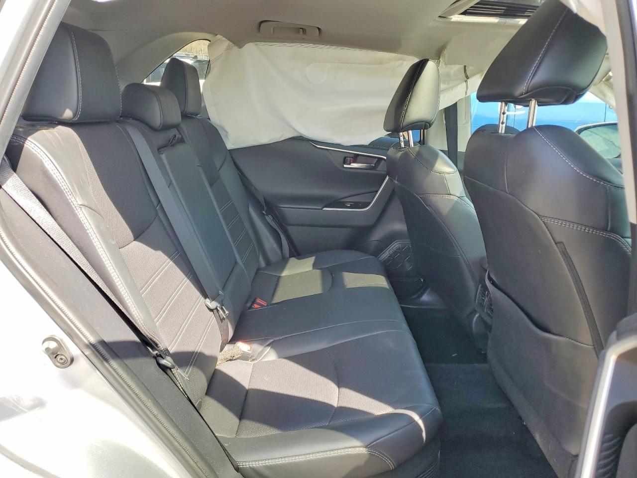 2020 Toyota Rav4 Hybrid Limited - zdjęcie 11