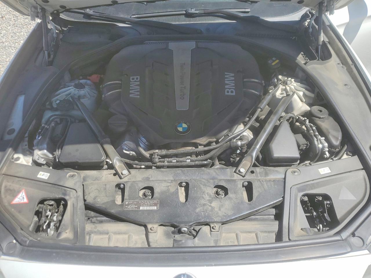 2015 BMW 550 Xi - zdjęcie 11