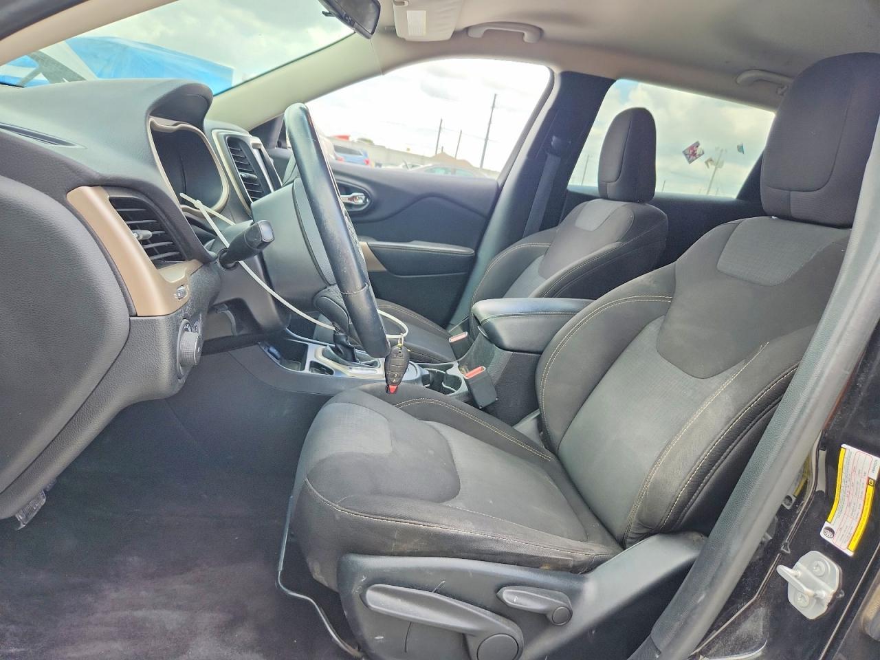 2017 Jeep Cherokee Latitude - zdjęcie 7