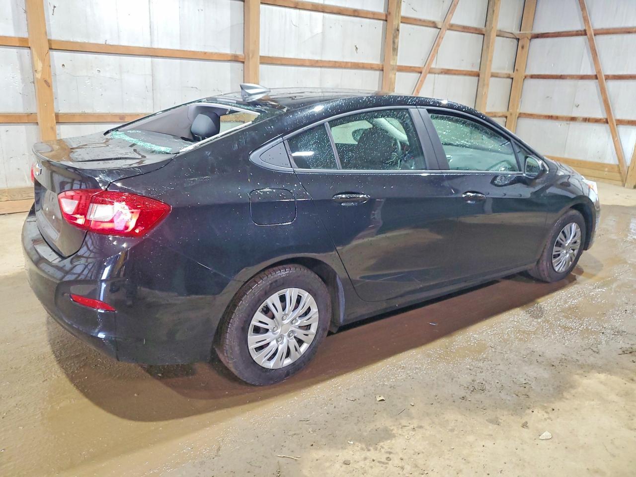 2018 Chevrolet Cruze Ls - zdjęcie 3