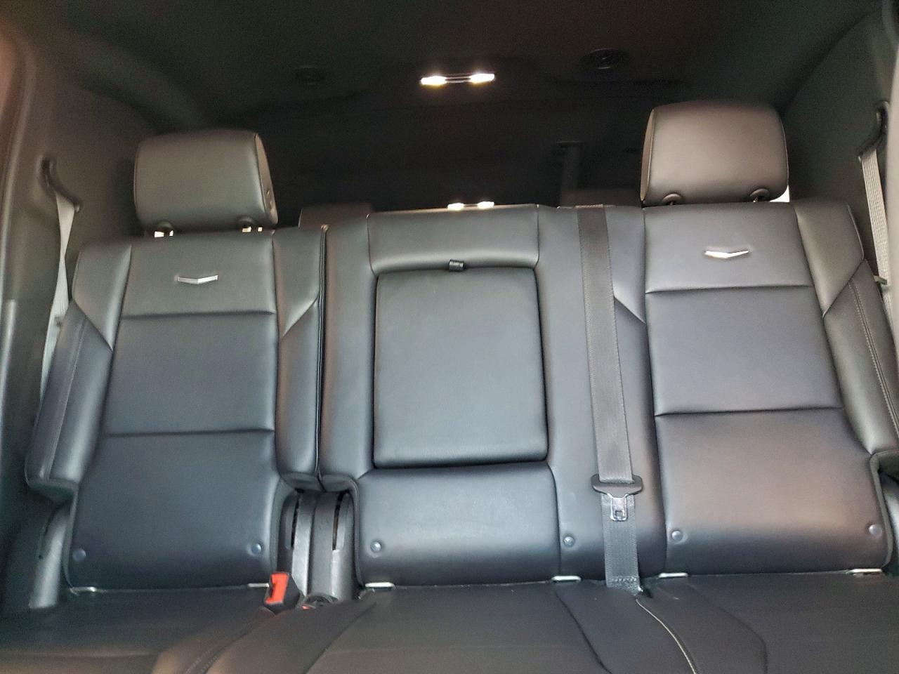 2021 Cadillac Escalade - zdjęcie 10
