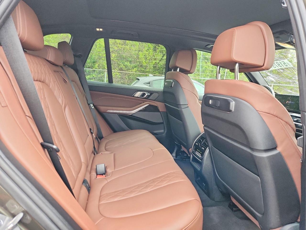 2024 BMW X5 xDrive40I - zdjęcie 11