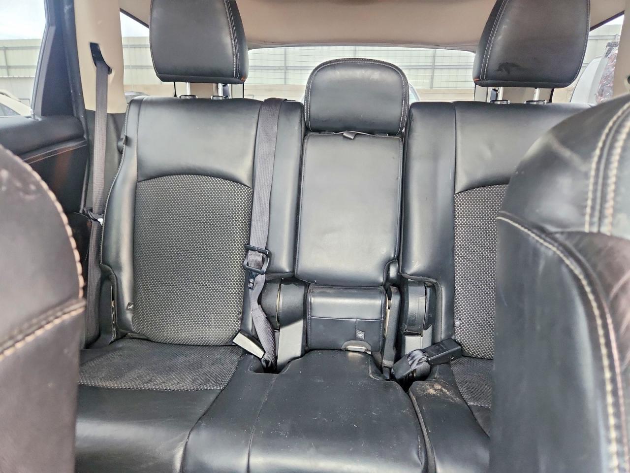 2017 Dodge Journey Crossroad - zdjęcie 10