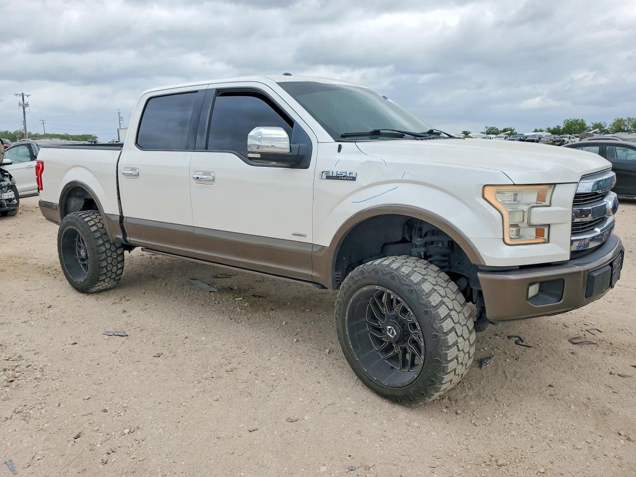 2015 Ford F150 Supercrew - zdjęcie 4