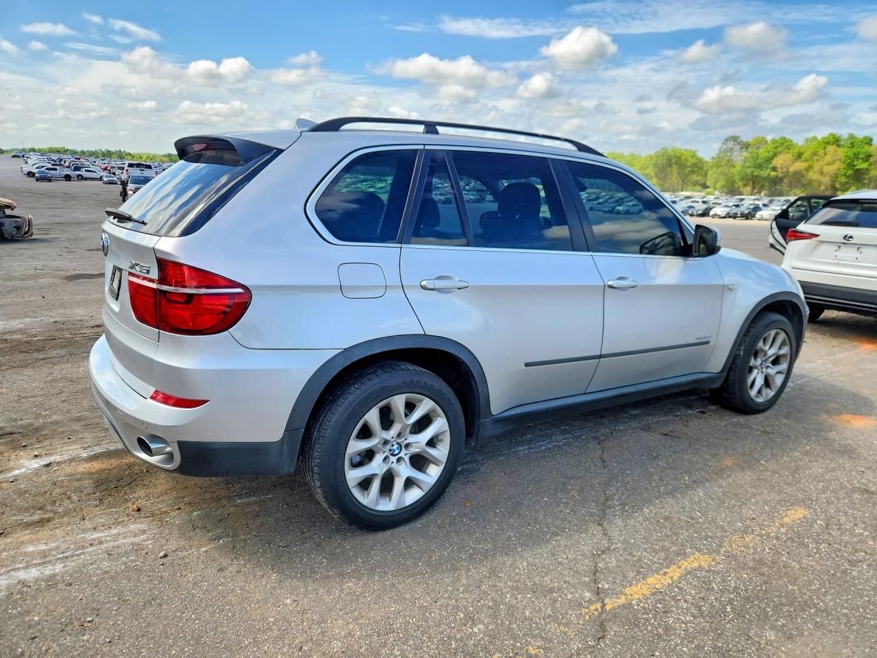 2013 BMW X5 xDrive35I - zdjęcie 3