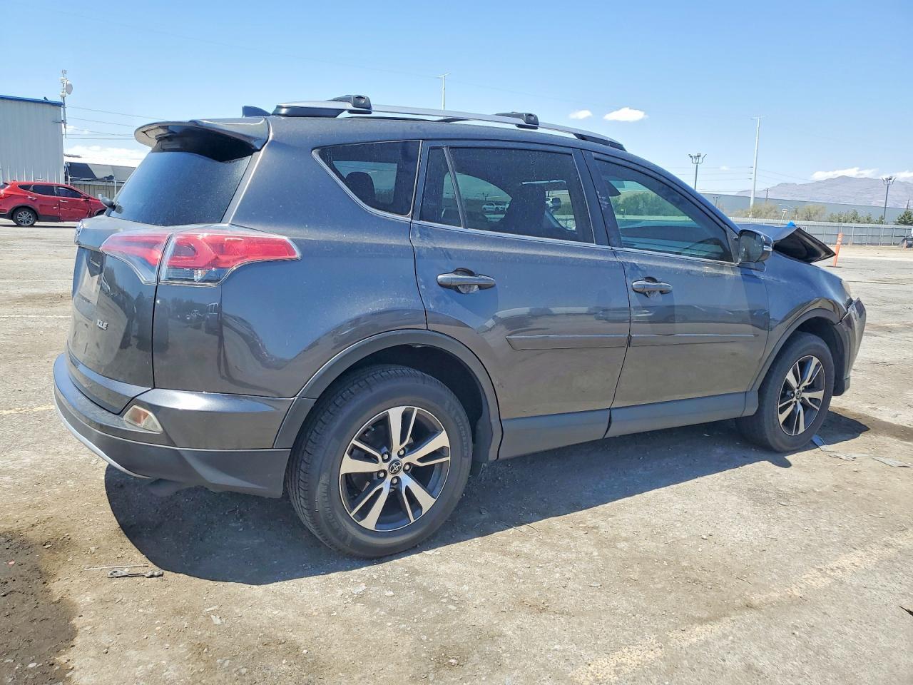 2017 Toyota Rav4 Xle - zdjęcie 3