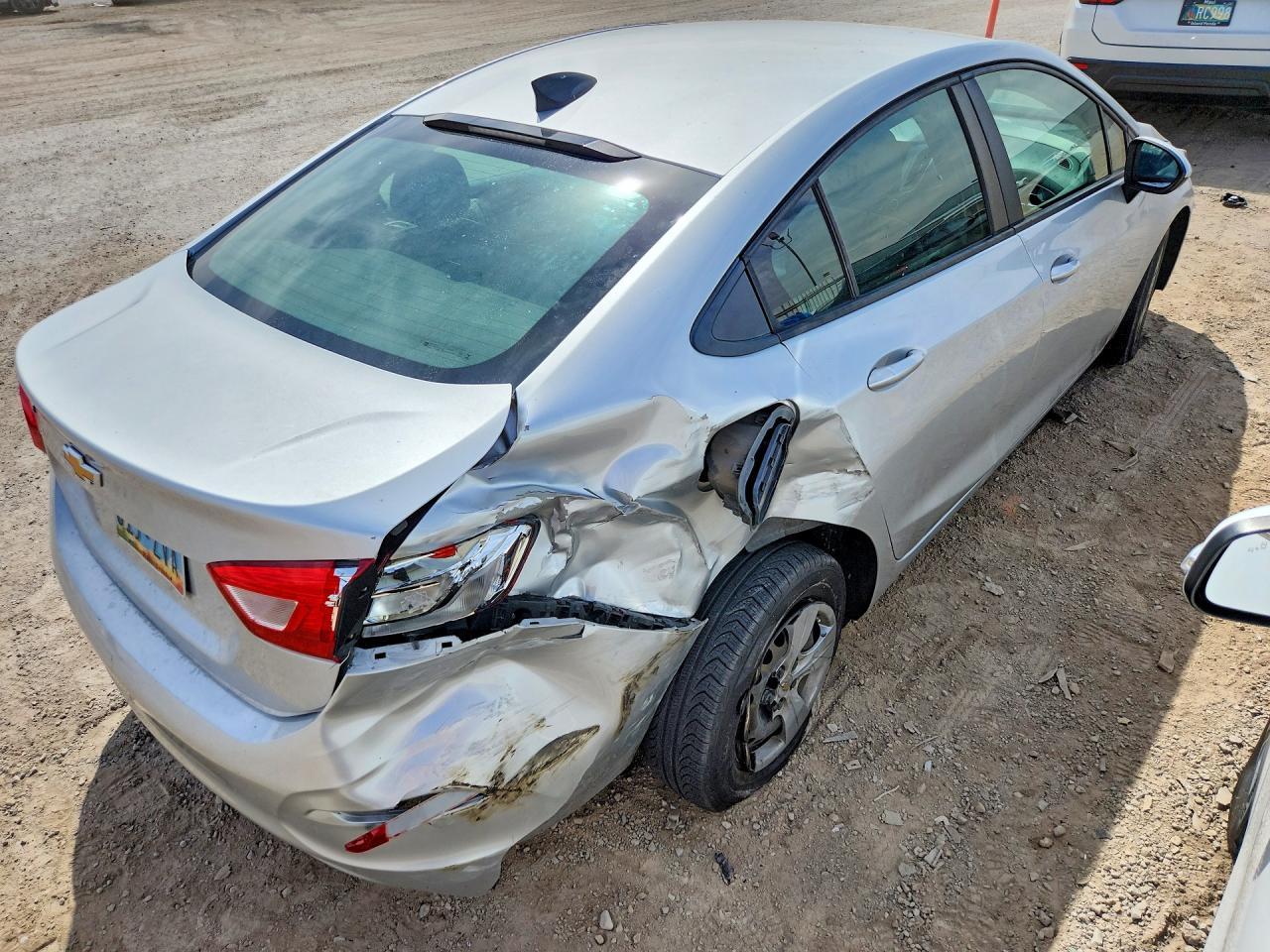 2018 Chevrolet Cruze Ls - zdjęcie 3