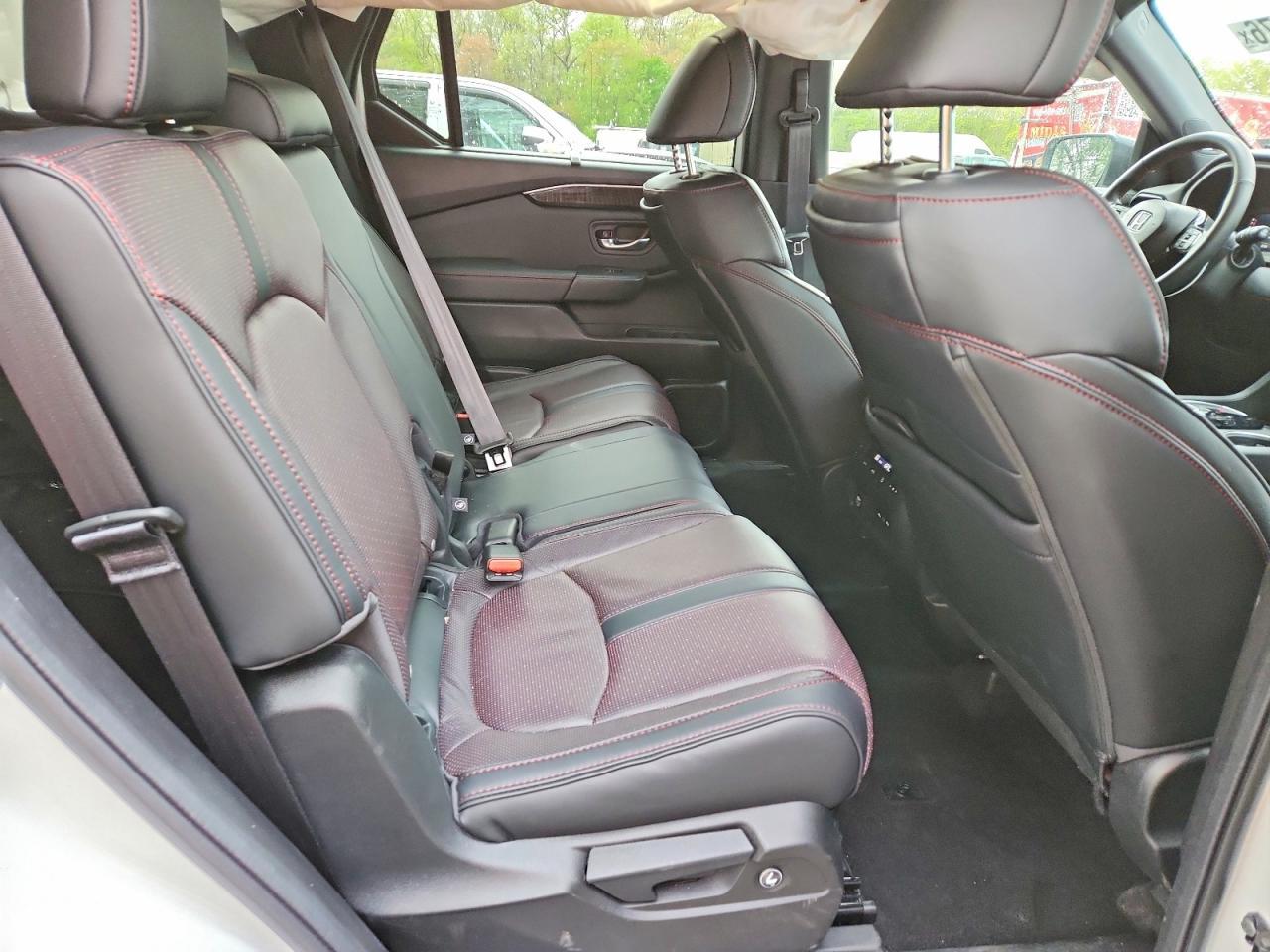 2025 Honda Pilot Black - zdjęcie 11