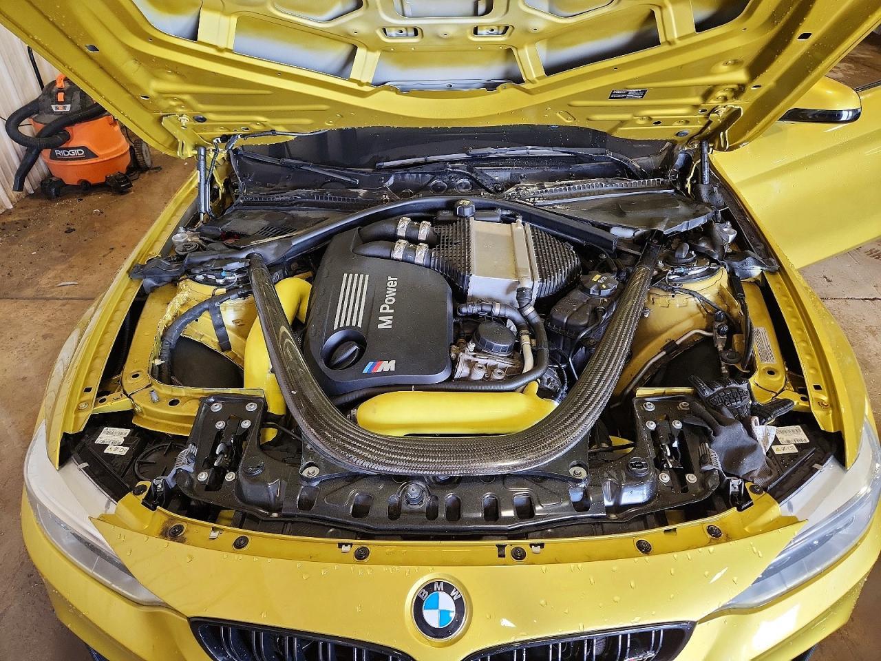 2015 BMW M4 - zdjęcie 11
