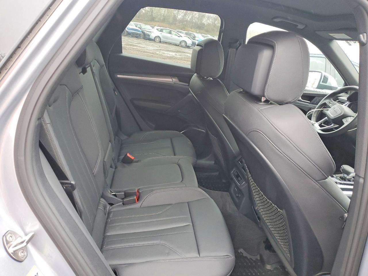 2025 Audi Q5 Premium 45 - zdjęcie 11