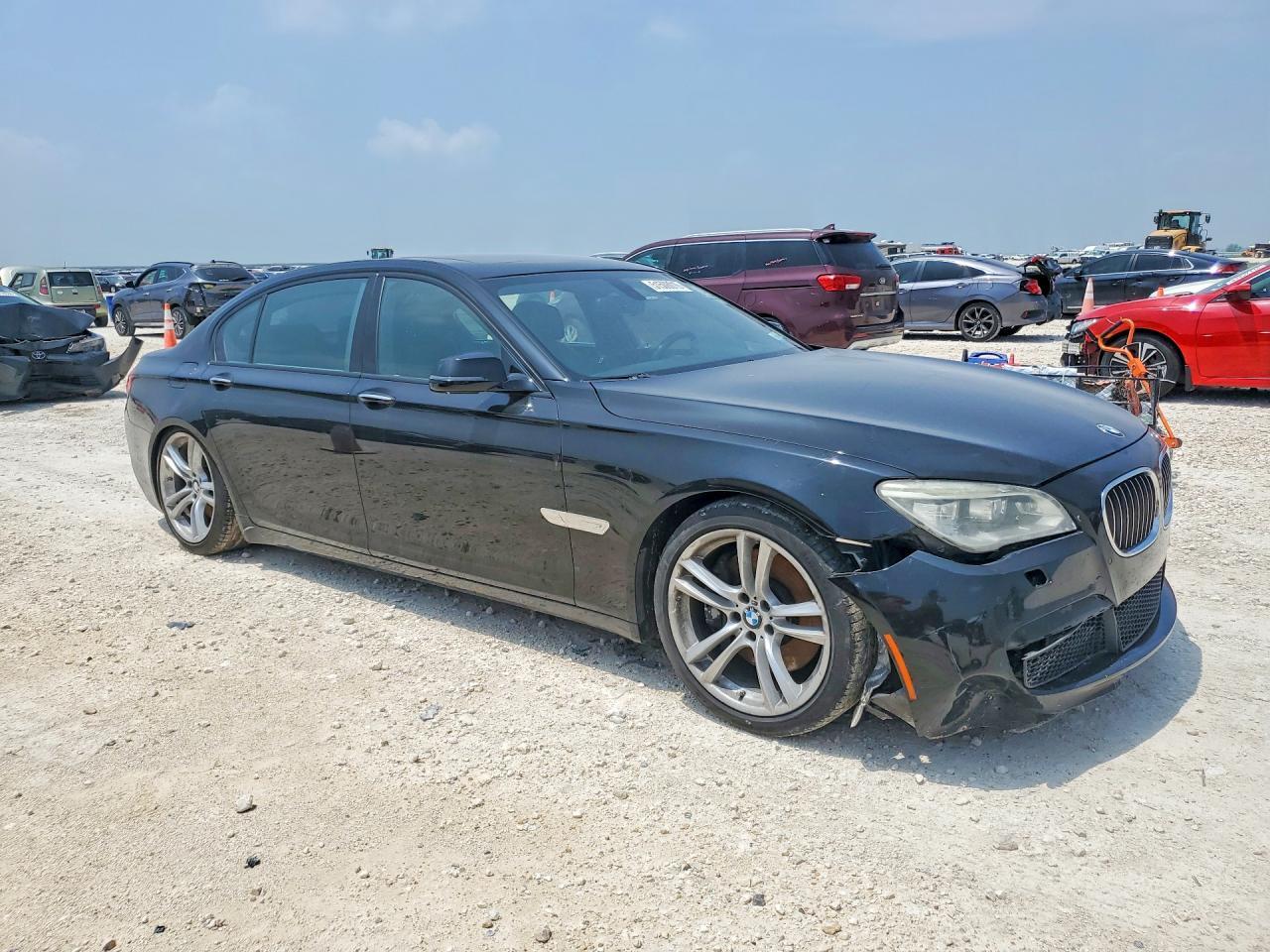 2013 BMW 750 Li - zdjęcie 4