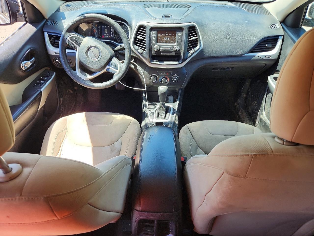 2018 Jeep Cherokee Latitude - zdjęcie 8