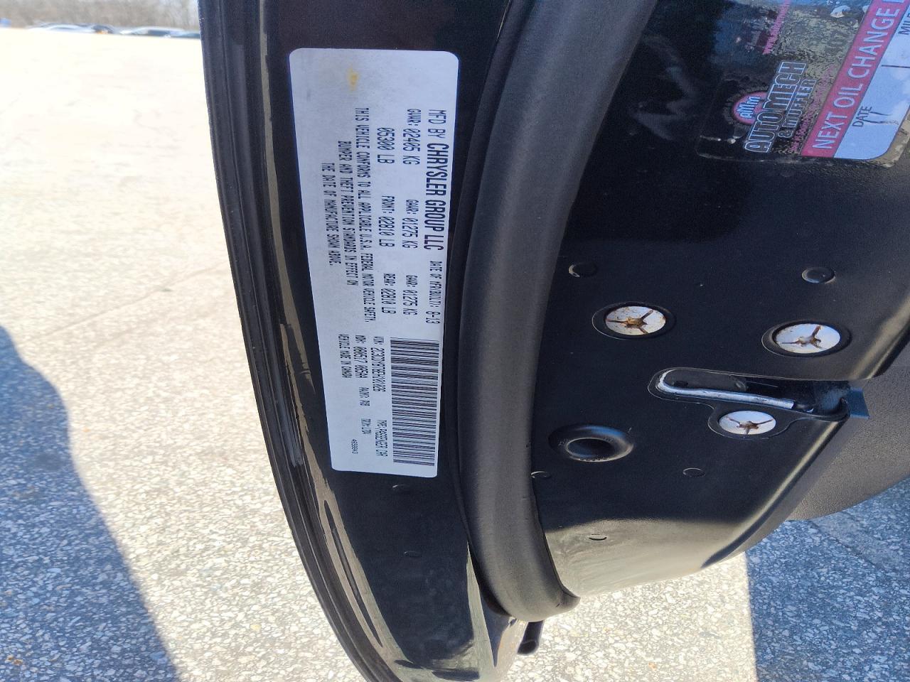 2014 Dodge Challenger R - zdjęcie 12