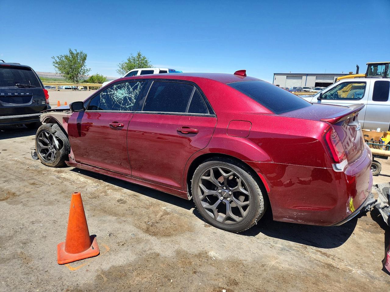 2019 Chrysler 300 S - zdjęcie 2