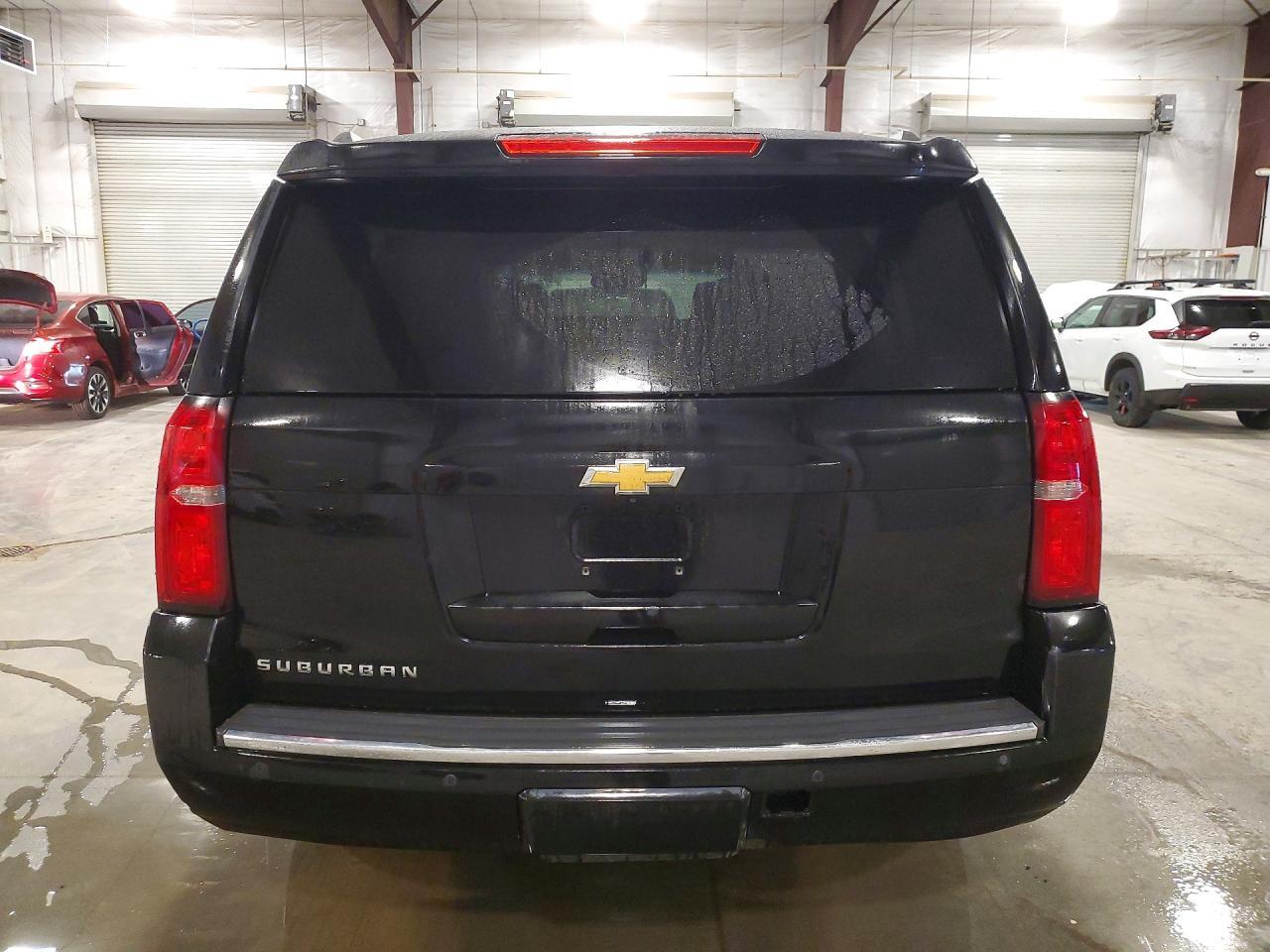 2015 Chevrolet Suburban K1500 Ltz - zdjęcie 6