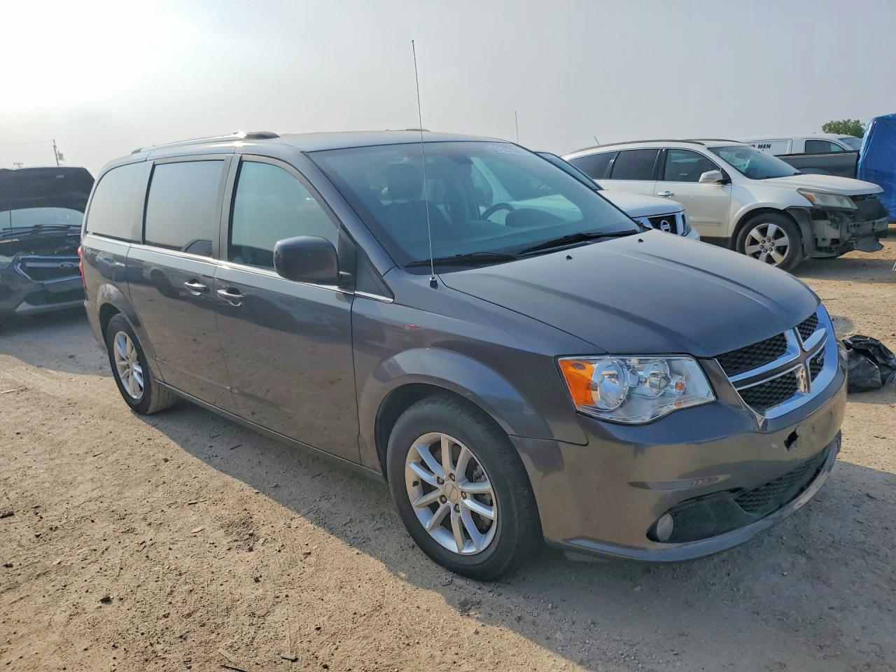 2020 Dodge Grand Caravan Sxt - zdjęcie 4