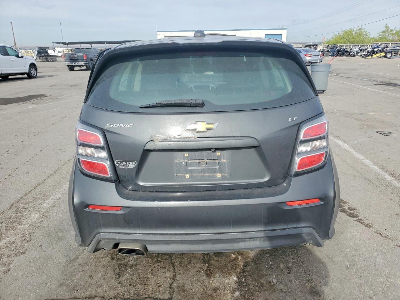 2017 Chevrolet Sonic Lt - zdjęcie 6