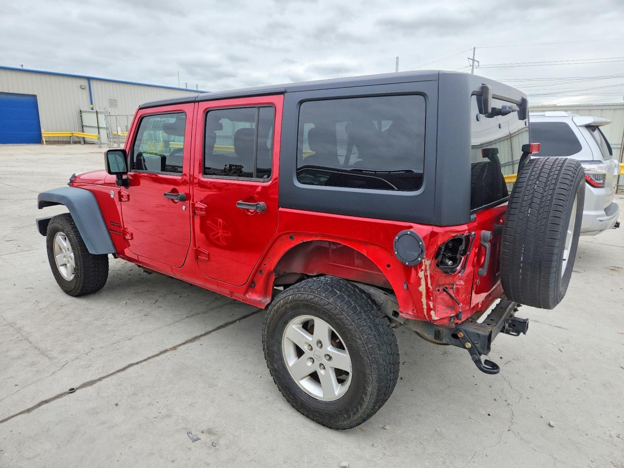 2014 Jeep Wrangler Unlimited Sport - zdjęcie 2