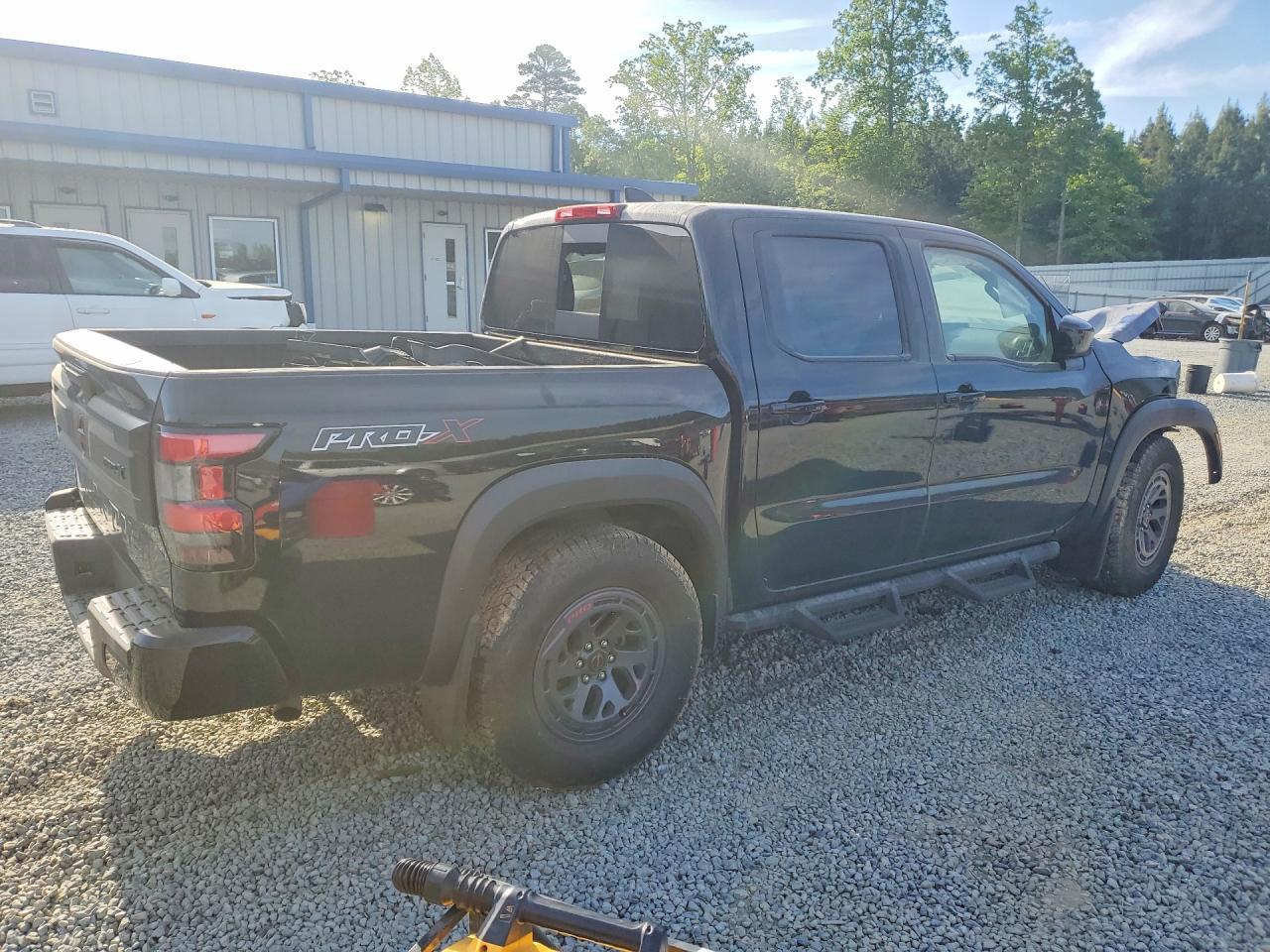 2025 Nissan Frontier Pro-X - zdjęcie 3