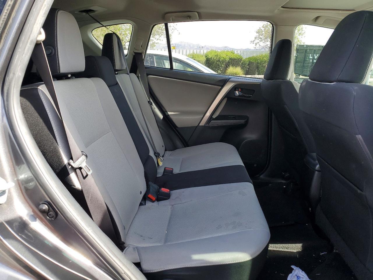 2017 Toyota Rav4 Xle - zdjęcie 11