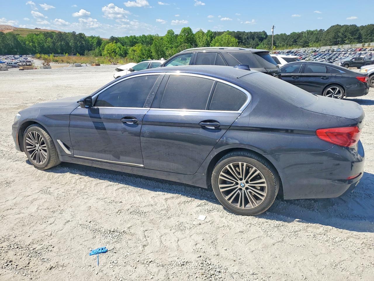 2019 BMW 530 I - zdjęcie 2