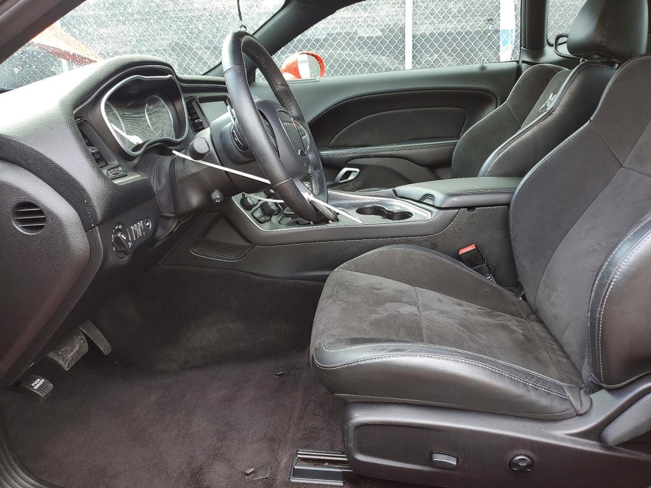 2016 Dodge Challenger R - zdjęcie 7