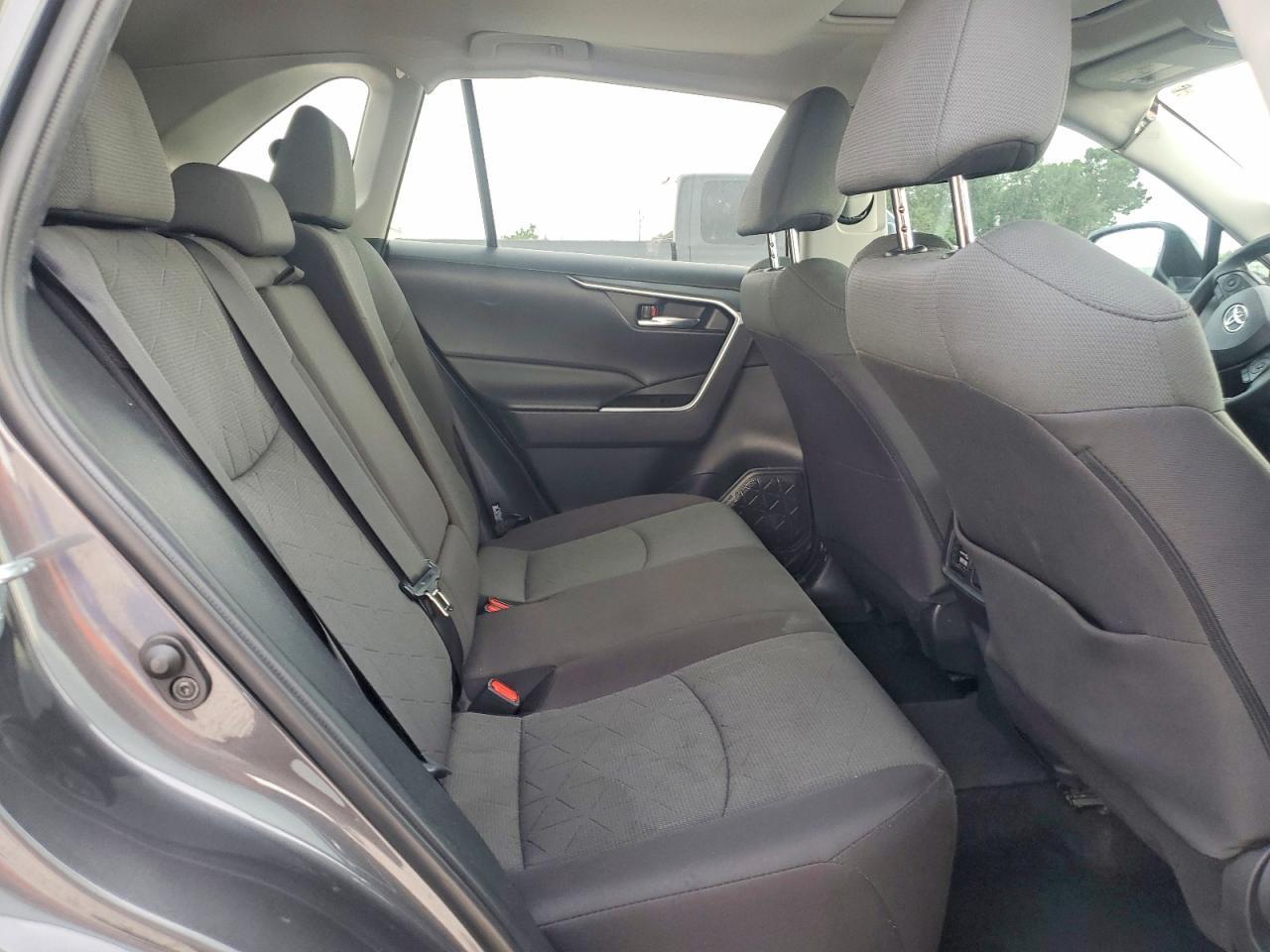 2023 Toyota Rav4 Xle - zdjęcie 11