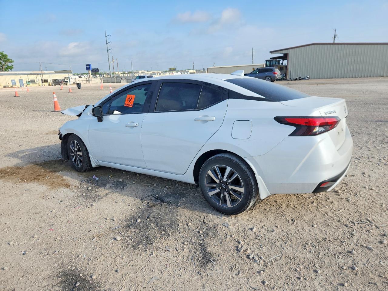 2025 Nissan Versa Sv - zdjęcie 2