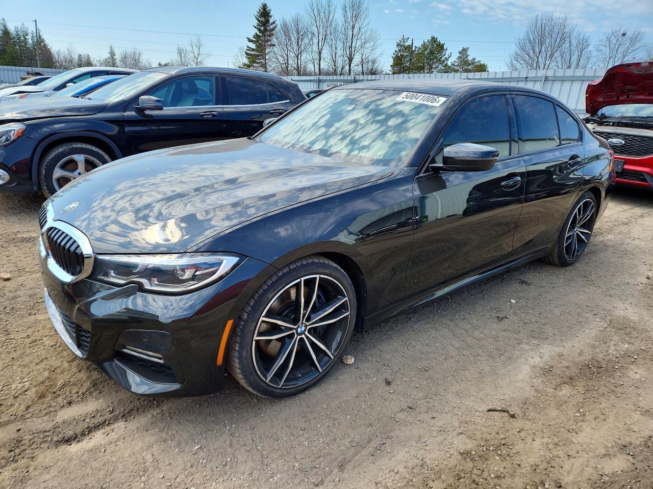 2019 BMW 330Xi - zdjęcie główne