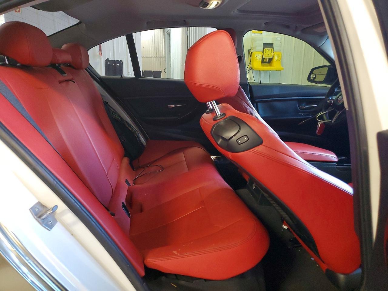 2014 BMW 328 I - zdjęcie 10