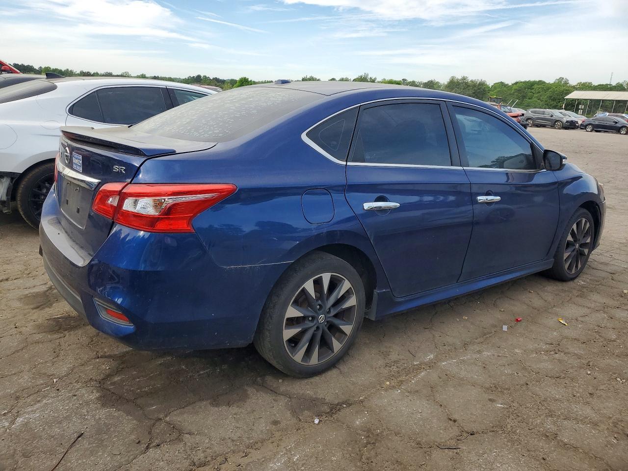 2019 Nissan Sentra Sr - zdjęcie 3