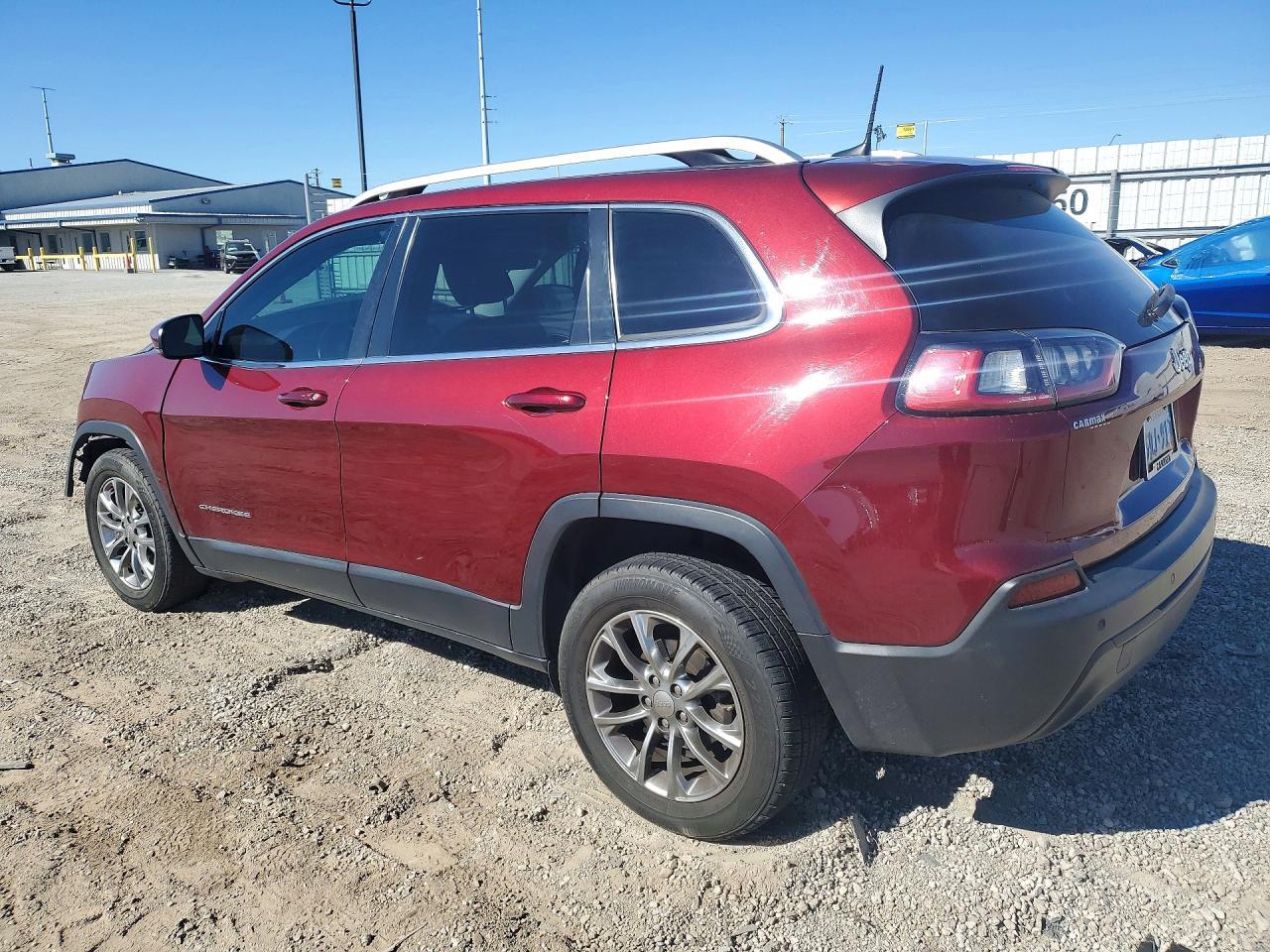 2019 Jeep Cherokee Latitude Plus - zdjęcie 2