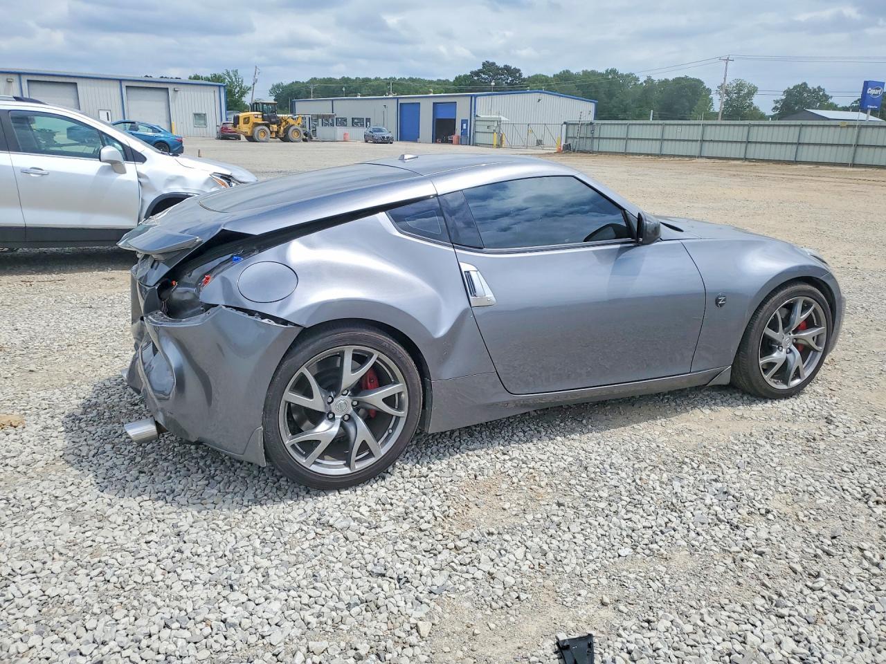 2017 Nissan 370Z Sport Tech - zdjęcie 3