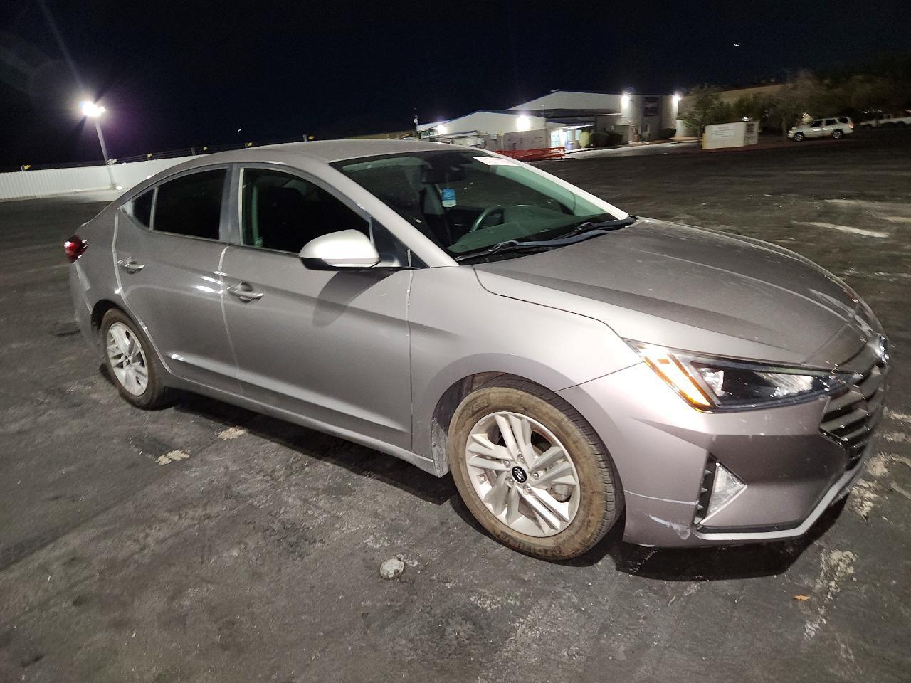 2020 Hyundai Elantra Sel - zdjęcie 4