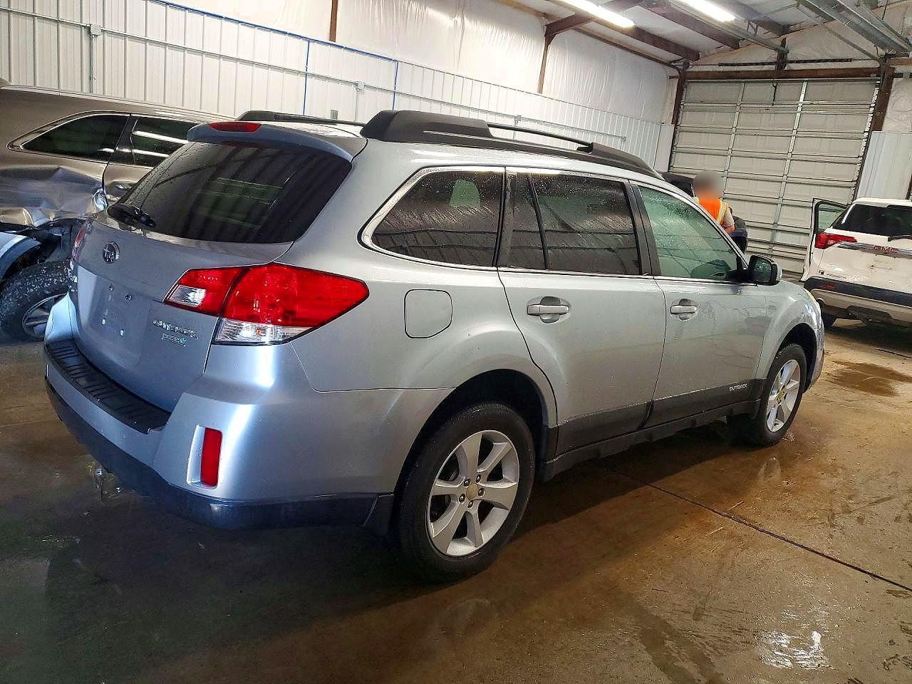 2013 Subaru Outback 2.5I Premium - zdjęcie 4