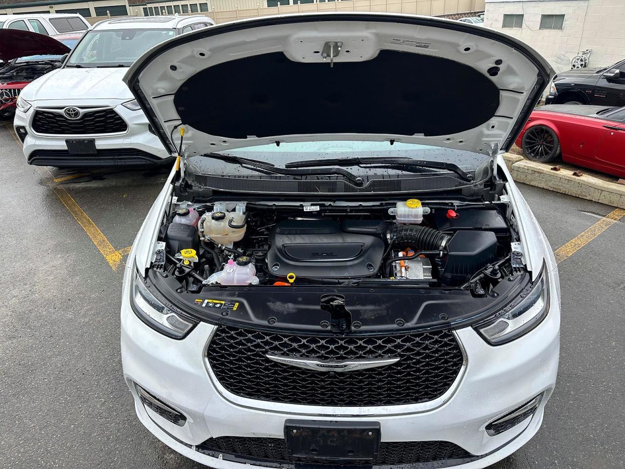 2025 Chrysler Pacifica Hybrid Select - zdjęcie 8