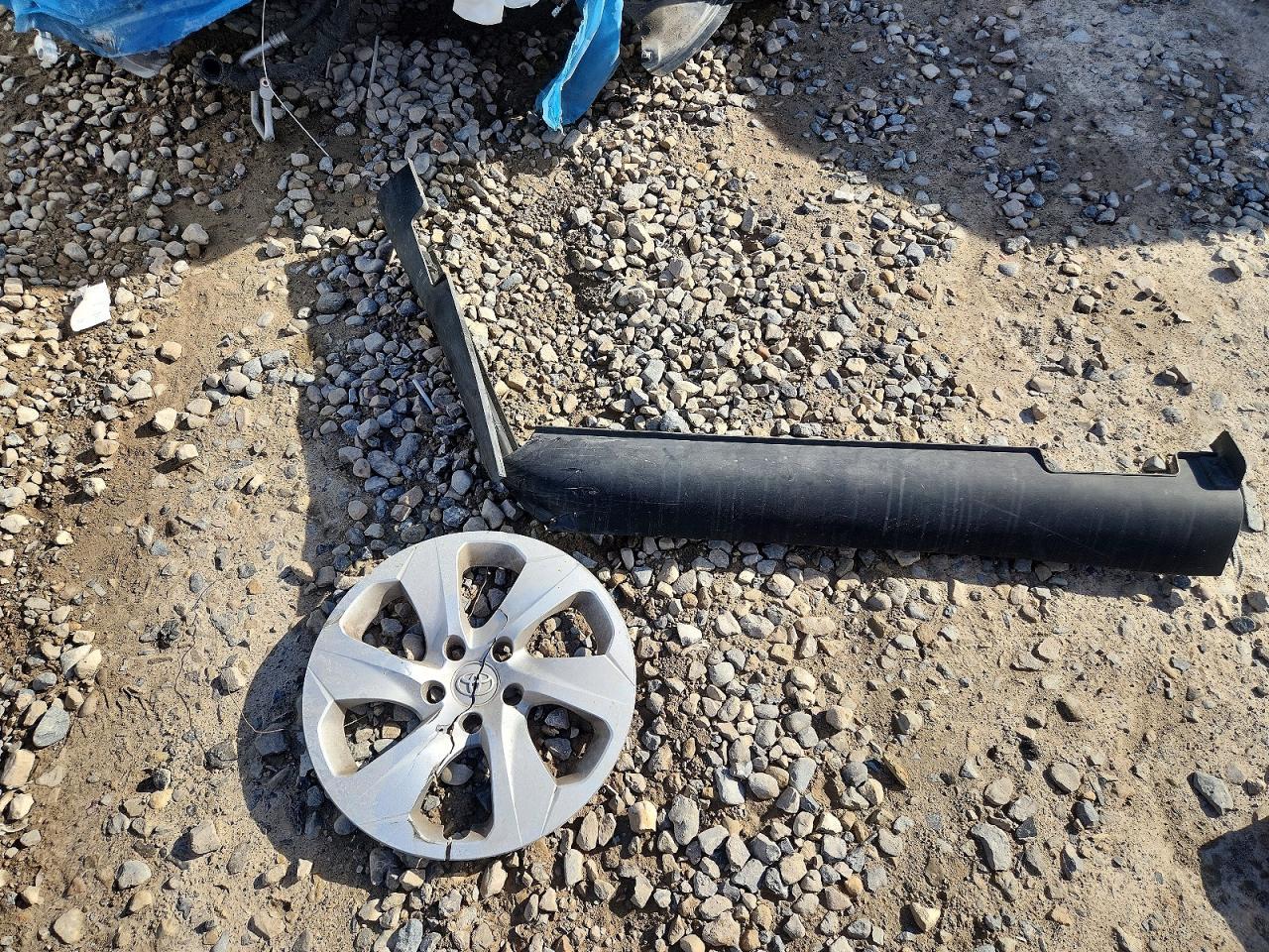 2025 Toyota Rav4 Le - zdjęcie 12