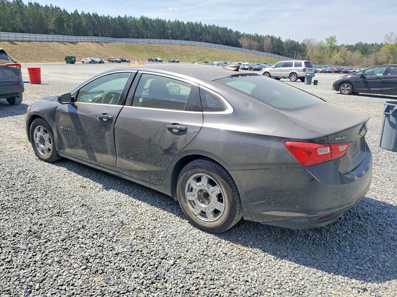 2017 Chevrolet Malibu Ls - zdjęcie 2