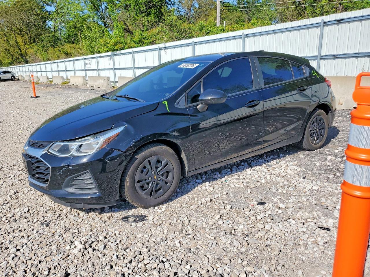 2019 Chevrolet Cruze Ls - zdjęcie główne