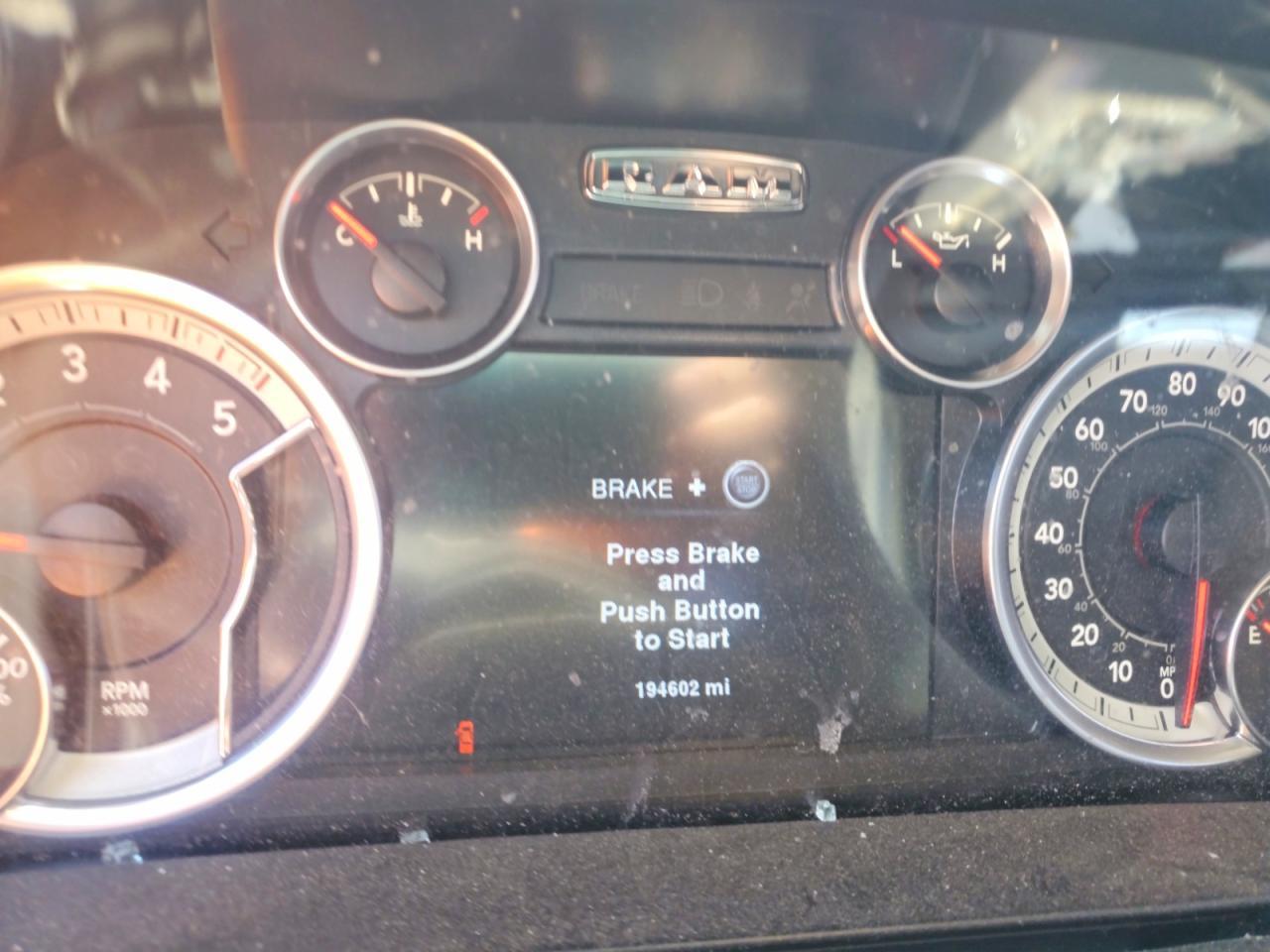 2014 Ram 1500 Laramie - zdjęcie 9